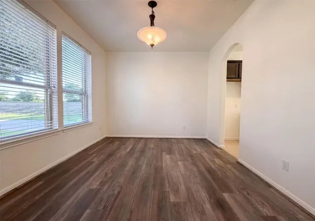 Photo 4 of Sale Pending at 5923 Carnaby Ln, Rosenberg, TX 77471 | MLS# 29890516 | Listing updated on 2026-10-06