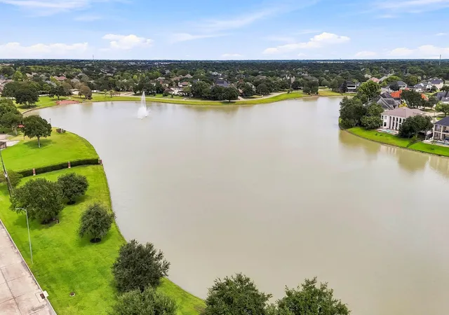 Photo 28 of Single family home for sale at 2611 Oxhill Ct, Pearland, TX 77584 | MLS# 89318041 | Listing updated on 2026-10-05