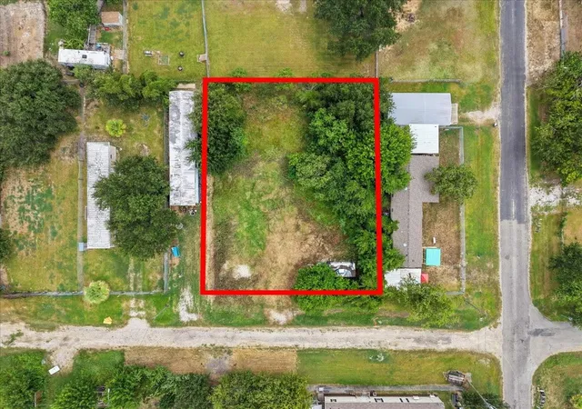 Photo 1 of Land for sale at 1047 10th Street, Dickinson, TX 77539 | MLS# 67578747 | Listing updated on 2026-09-09