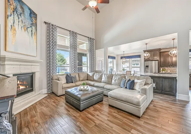Photo 2 of Single family home for sale at 2433 Prairie Mist Ln, Friendswood, TX 77546 | MLS# 82899601 | Listing updated on 2026-09-18