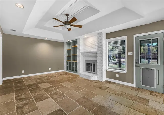 Photo 3 of Single family home for sale at 419 Ryan Ave, Burleson, TX 76028 | MLS# 59098569 | Listing updated on 2026-09-02