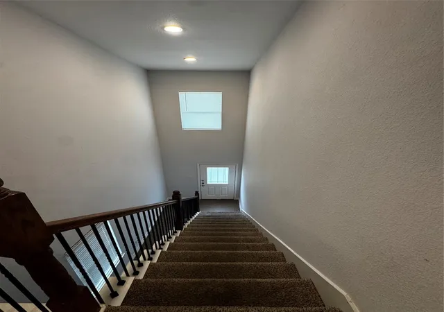 Photo 2 of Single family home for sale at 8205 Oak Knoll Ln #B, Houston, TX 77028 | MLS# 89042217 | Listing updated on 2026-09-24