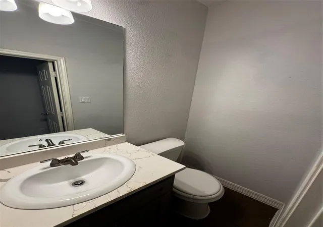 Photo 3 of Single family home for sale at 8205 Oak Knoll Ln #B, Houston, TX 77028 | MLS# 89042217 | Listing updated on 2026-09-24