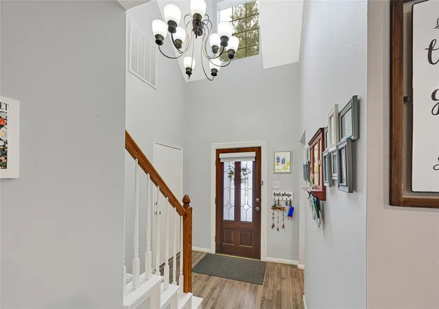 Photo 3 of Sale Pending at 2814 Rolling Fog Dr, Friendswood, TX 77546 | MLS# 62755072 | Listing updated on 2026-10-03