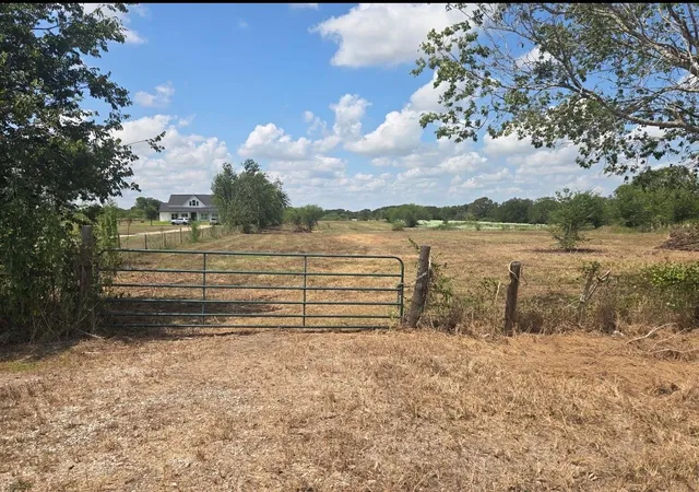 Photo 1 of Land for sale at 0 Nw Hilltop Rd, East Bernard, TX 77435 | MLS# 58252143 | Listing updated on 2026-09-04