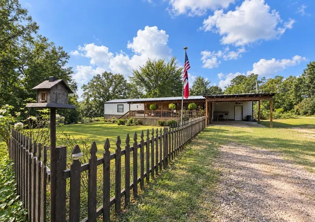 Photo 1 of Sale Pending at 1343 County Rd 2925, Colmesneil, TX 75938 | MLS# 69386495 | Listing updated on 2026-10-06