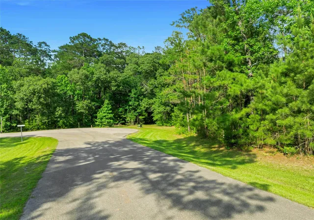 Photo 3 of Land for sale at 69 N Forest Dr, Huntsville, TX 77340 | MLS# 49735740 | Listing updated on 2026-09-21