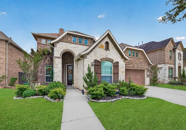 Photo 3 of Single family home for sale at 818 Butterfly Garden Trl, Richmond, TX 77406 | MLS# 66485478 | Listing updated on 2026-10-04