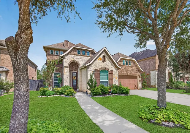 Photo 3 of Single family home for sale at 818 Butterfly Garden Trl, Richmond, TX 77406 | MLS# 66485478 | Listing updated on 2026-10-04