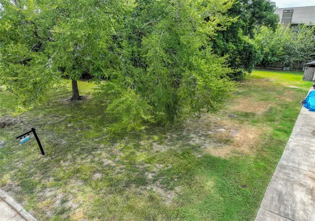 Photo 4 of Land for sale at 5307 Oak Cvs Dr, Houston, TX 77091 | MLS# 7905667 | Listing updated on 2026-09-15