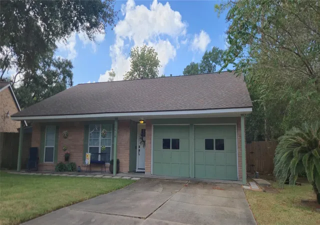 Photo 3 of Single family home for sale at 10614 Carlota Ct, Houston, TX 77096 | MLS# 48165146 | Listing updated on 2026-09-26