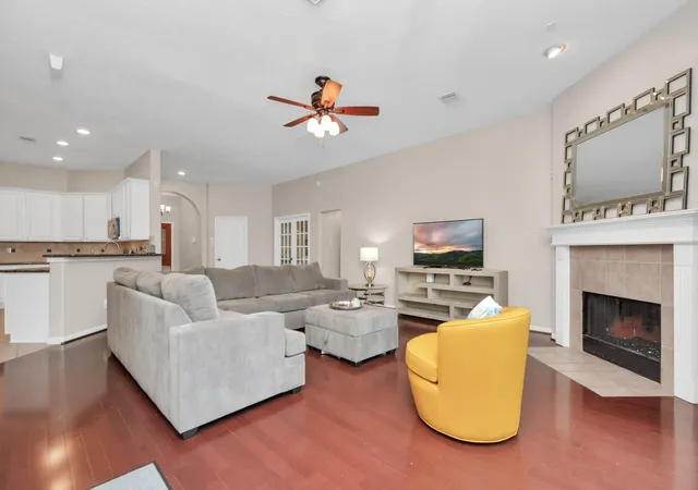 Photo 1 of Single family home for sale at 23939 River Pl Dr, Katy, TX 77494 | MLS# 95660895 | Listing updated on 2026-09-02