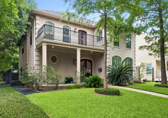Photo 2 of Single family home for sale at 2601 Talbott, Houston, TX 77005 | MLS# 84325909 | Listing updated on 2026-09-13