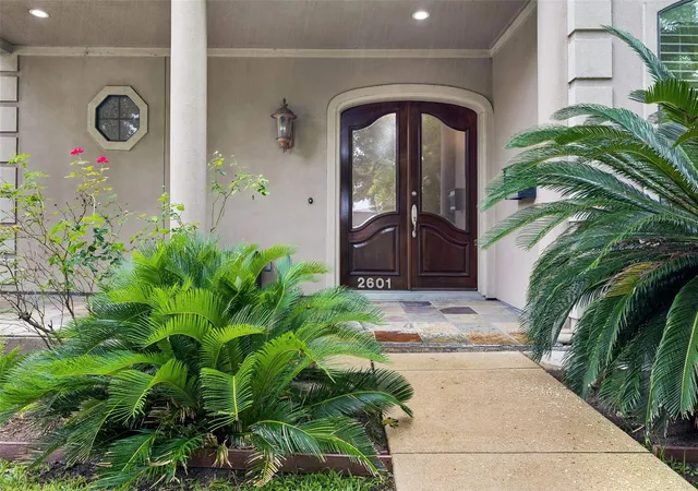 Photo 3 of Single family home for sale at 2601 Talbott, Houston, TX 77005 | MLS# 84325909 | Listing updated on 2026-09-13