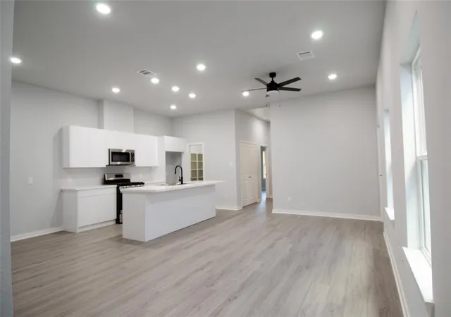 Photo 3 of Single family home for sale at 2830 Mansfield St, Houston, TX 77091 | MLS# 13968388 | Listing updated on 2026-09-24