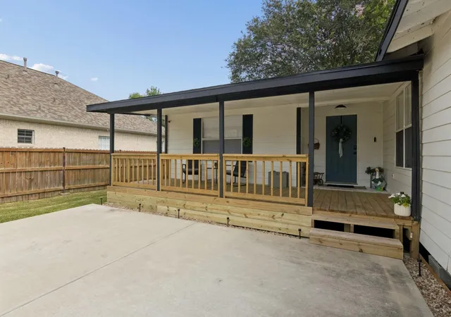 Photo 3 of Single family home for sale at 8205 Arrowhead Ln, Houston, TX 77075 | MLS# 26138181 | Listing updated on 2026-09-15