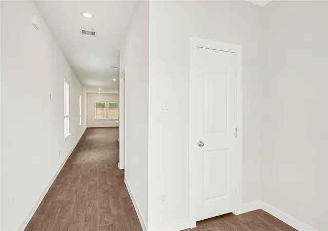 Photo 3 of Single family home for sale at 6811 Cyn Breeze Dr, Rosenberg, TX 77471 | MLS# 28967325 | Listing updated on 2026-09-18