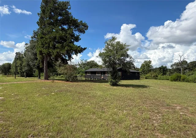 Photo 2 of Single family home for sale at 24704 Dublin St, Hempstead, TX 77445 | MLS# 4257386 | Listing updated on 2026-09-22