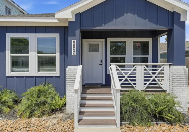 Photo 2 of Single family home for sale at 1804 Ursuline St, Galveston, TX 77550 | MLS# 4084826 | Listing updated on 2026-09-20