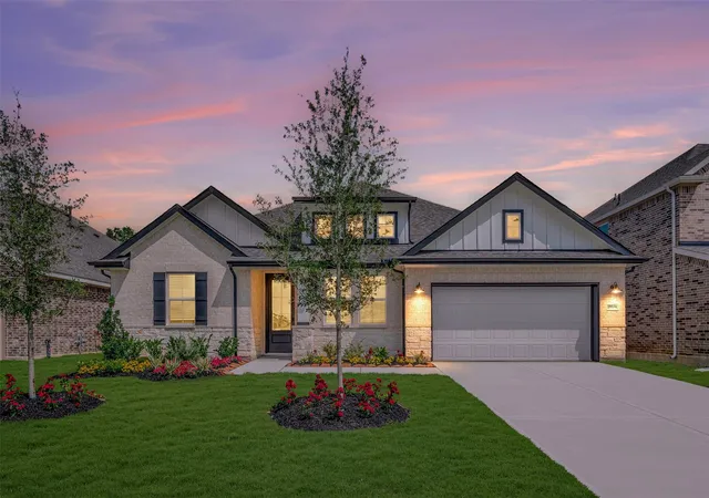 Photo 1 of Single family home for sale at 12114 St Augustine Dr, Mont Belvieu, TX 77535 | MLS# 60119822 | Listing updated on 2026-09-11