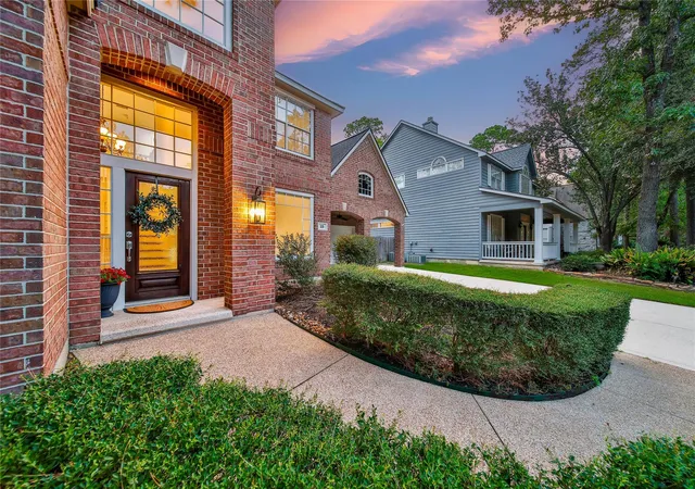 Photo 2 of Sale Pending at 15 Petalcup Pl, Spring, TX 77381 | MLS# 17756069 | Listing updated on 2026-09-13