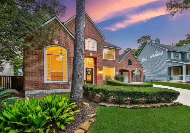 Photo 3 of Sale Pending at 15 Petalcup Pl, Spring, TX 77381 | MLS# 17756069 | Listing updated on 2026-09-13