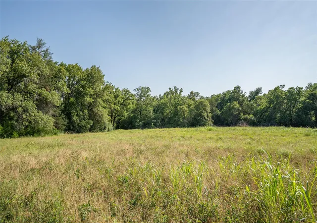Photo 2 of Single family home for sale at 2485 County Rd 258, Cameron, TX 76520 | MLS# 11678269 | Listing updated on 2026-09-12