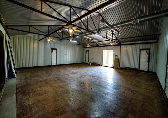 Photo 3 of Single family home for sale at 2485 County Rd 258, Cameron, TX 76520 | MLS# 11678269 | Listing updated on 2026-09-12