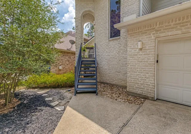 Photo 3 of Single family home for sale at 13455 Greenbrier Dr, Montgomery, TX 77356 | MLS# 34406319 | Listing updated on 2026-09-15