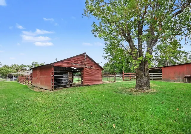 Photo 3 of Single family home for sale at 5526 Ave F, Santa Fe, TX 77510 | MLS# 83357311 | Listing updated on 2026-09-09