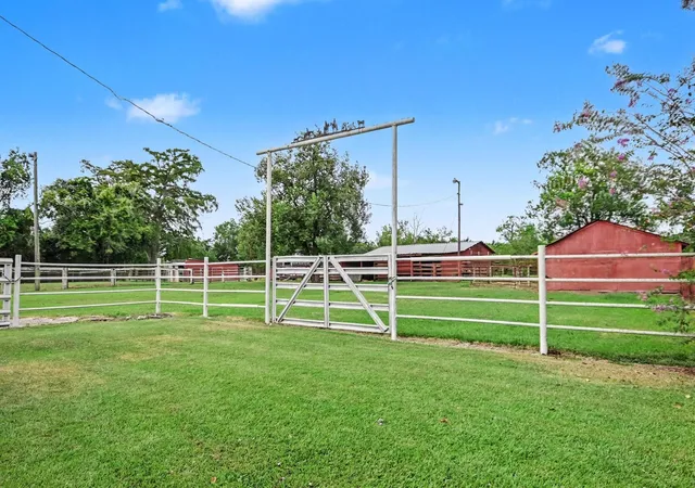 Photo 3 of Single family home for sale at 5526 Ave F, Santa Fe, TX 77510 | MLS# 83357311 | Listing updated on 2026-09-09