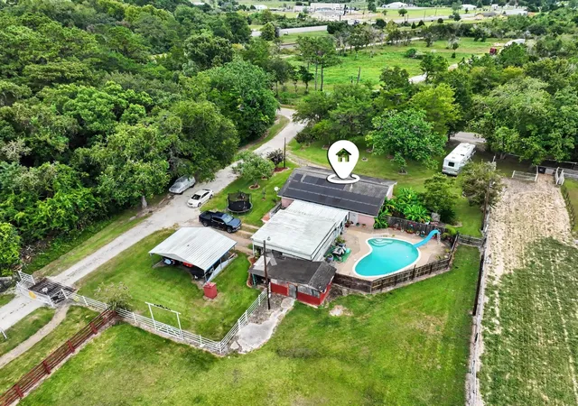 Photo 4 of Single family home for sale at 5526 Ave F, Santa Fe, TX 77510 | MLS# 83357311 | Listing updated on 2026-09-09