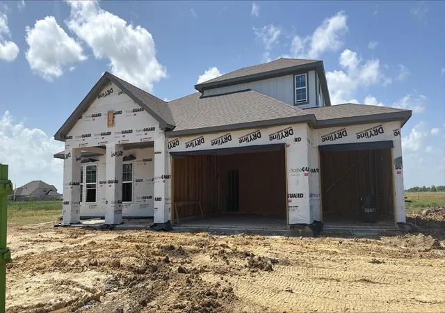 Photo 2 of Single family home for sale at 11927 Old Fashion Cir, Mont Belvieu, TX 77535 | MLS# 28921638 | Listing updated on 2026-09-02