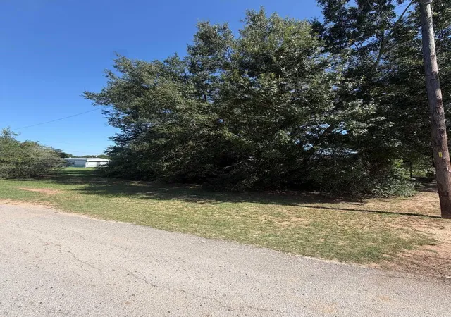 Photo 4 of Land for sale at 406 Bean St, Hempstead, TX 77445 | MLS# 10453078 | Listing updated on 2026-09-10