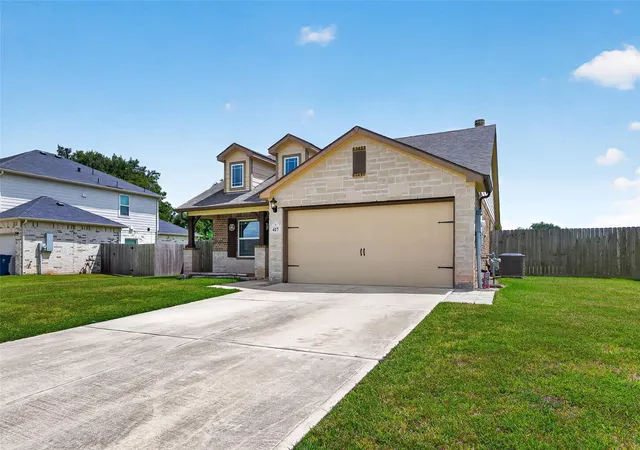 Photo 3 of Single family home for sale at 417 Burning Tree Ln, West Columbia, TX 77486 | MLS# 8442402 | Listing updated on 2026-09-18