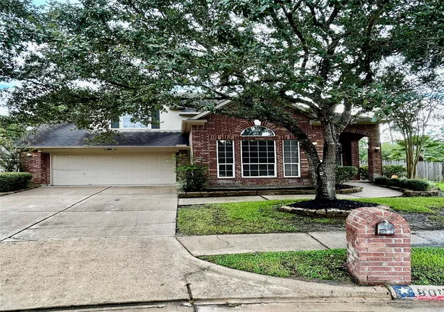 Photo 2 of Sale Pending at 15802 Deerpath Ct, Tomball, TX 77377 | MLS# 76378200 | Listing updated on 2026-09-25