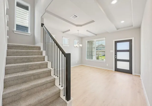 Photo 3 of Single family home for sale at 5209 Redbud Valley Dr, Pearland, TX 77584 | MLS# 77861198 | Listing updated on 2026-09-23