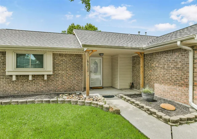 Photo 2 of Sale Pending at 4410 Aztec St, Pasadena, TX 77504 | MLS# 19807927 | Listing updated on 2026-09-18