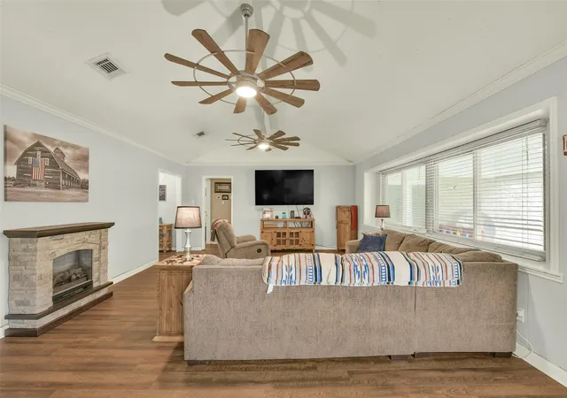 Photo 4 of Sale Pending at 4410 Aztec St, Pasadena, TX 77504 | MLS# 19807927 | Listing updated on 2026-09-18