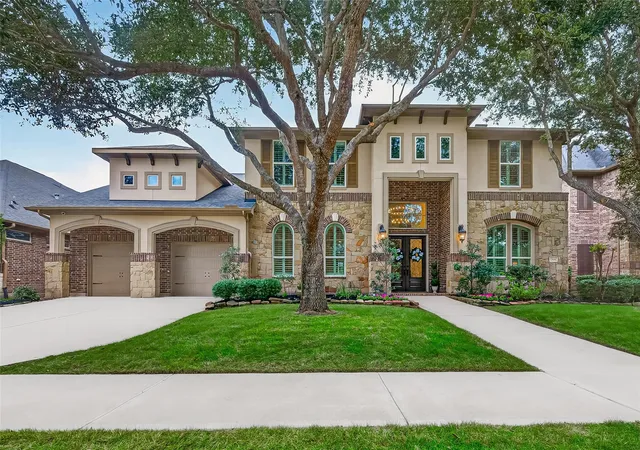 Photo 1 of Single family home for sale at 27618 Maverick Run Ln, Fulshear, TX 77441 | MLS# 36447828 | Listing updated on 2026-09-21