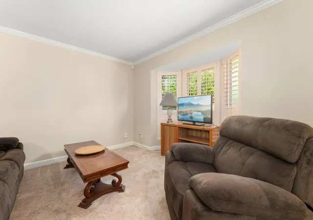 Photo 4 of Townhouse for sale at 5800 Lumberdale Rd #30, Houston, TX 77092 | MLS# 60332375 | Listing updated on 2026-09-20