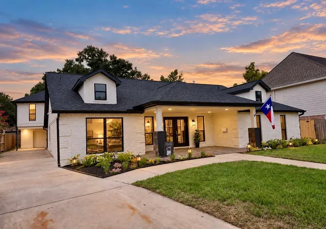 Photo 1 of Single family home for sale at 1031 Richelieu Ln, Houston, TX 77018 | MLS# 45422862 | Listing updated on 2026-10-06