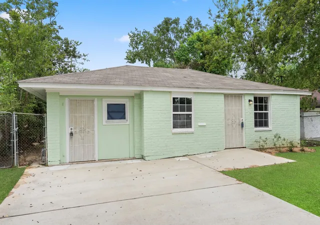 Photo 2 of Single family home for sale at 3031 Friar Point Rd, Houston, TX 77051 | MLS# 20551161 | Listing updated on 2026-09-16
