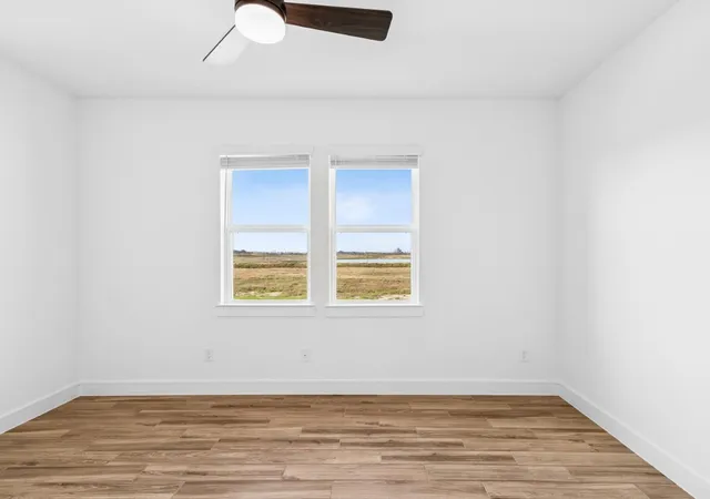 Photo 4 of Single family home for sale at 318 Cobb Ct, Sealy, TX 77474 | MLS# 22755280 | Listing updated on 2026-09-18