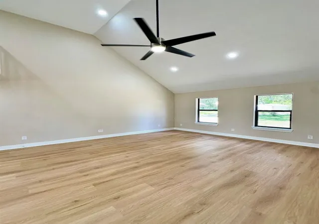 Photo 3 of Single family home for sale at 248 Canterbury Dr, West Columbia, TX 77486 | MLS# 58680541 | Listing updated on 2026-09-15