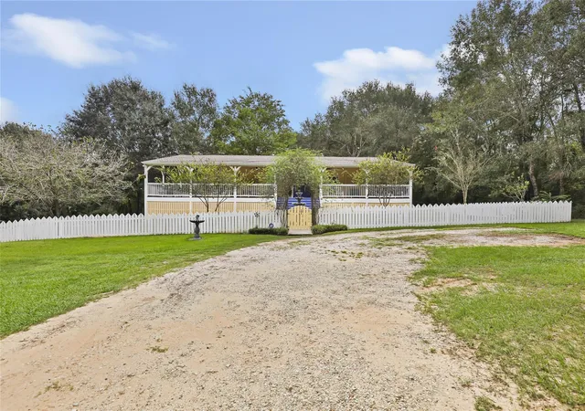 Photo 2 of Single family home for sale at 29430 E Irvin Rd, Huffman, TX 77336 | MLS# 29755120 | Listing updated on 2026-09-24