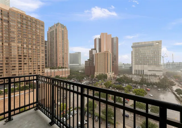 Photo 3 of Condo for sale at 1211 Caroline St #1102, Houston, TX 77002 | MLS# 85826304 | Listing updated on 2026-09-03