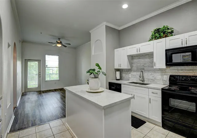 Photo 2 of Condo for sale at 1441 East St #107, Houston, TX 77007 | MLS# 8240474 | Listing updated on 2026-09-01
