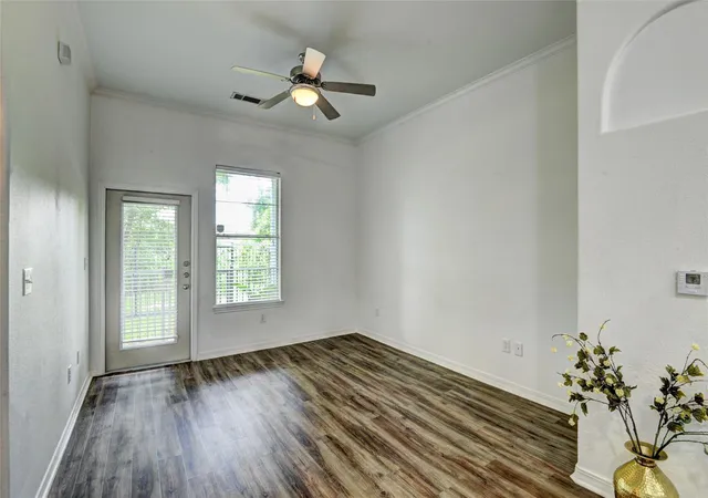 Photo 3 of Condo for sale at 1441 East St #107, Houston, TX 77007 | MLS# 8240474 | Listing updated on 2026-09-01