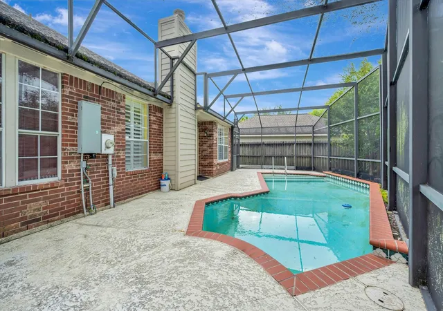 Photo 4 of Single family home for sale at 13910 Marbledale Ct, Houston, TX 77059 | MLS# 53159289 | Listing updated on 2026-09-06